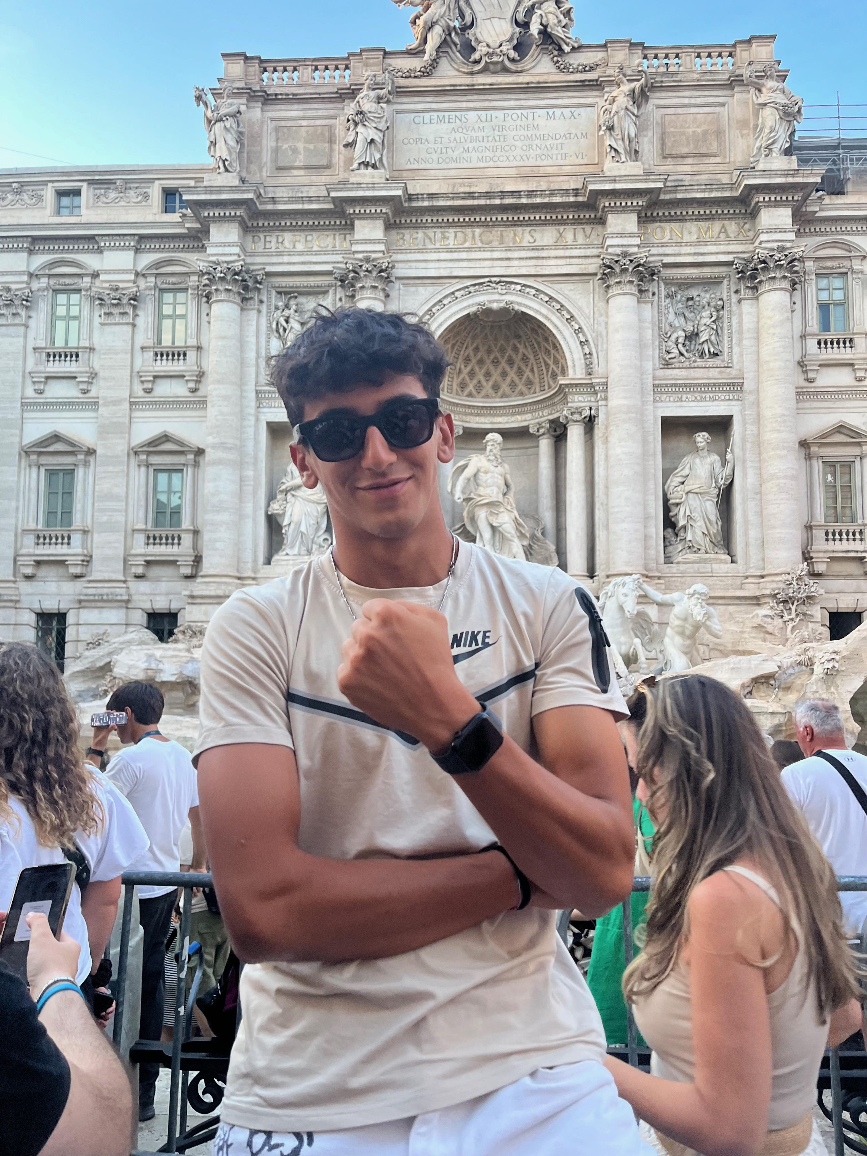Ayman a Roma, Fontana di Trevi